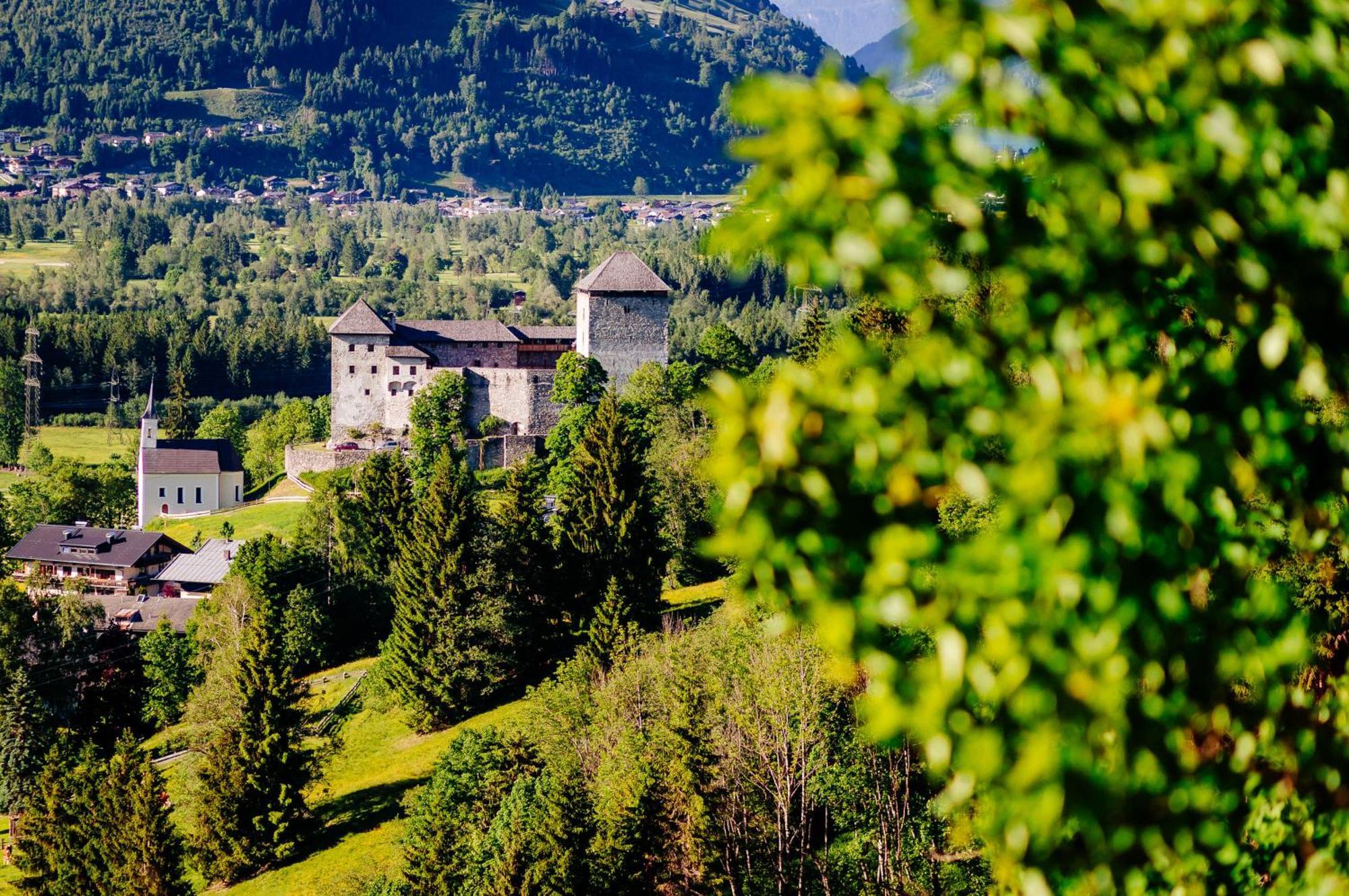 Panorama Hotel Guggenbichl - Inkl Sommerkarte, Einmaliger Eintritt Ins Tauern Spa & Bester Ausblick Ueber Капрун Екстериор снимка