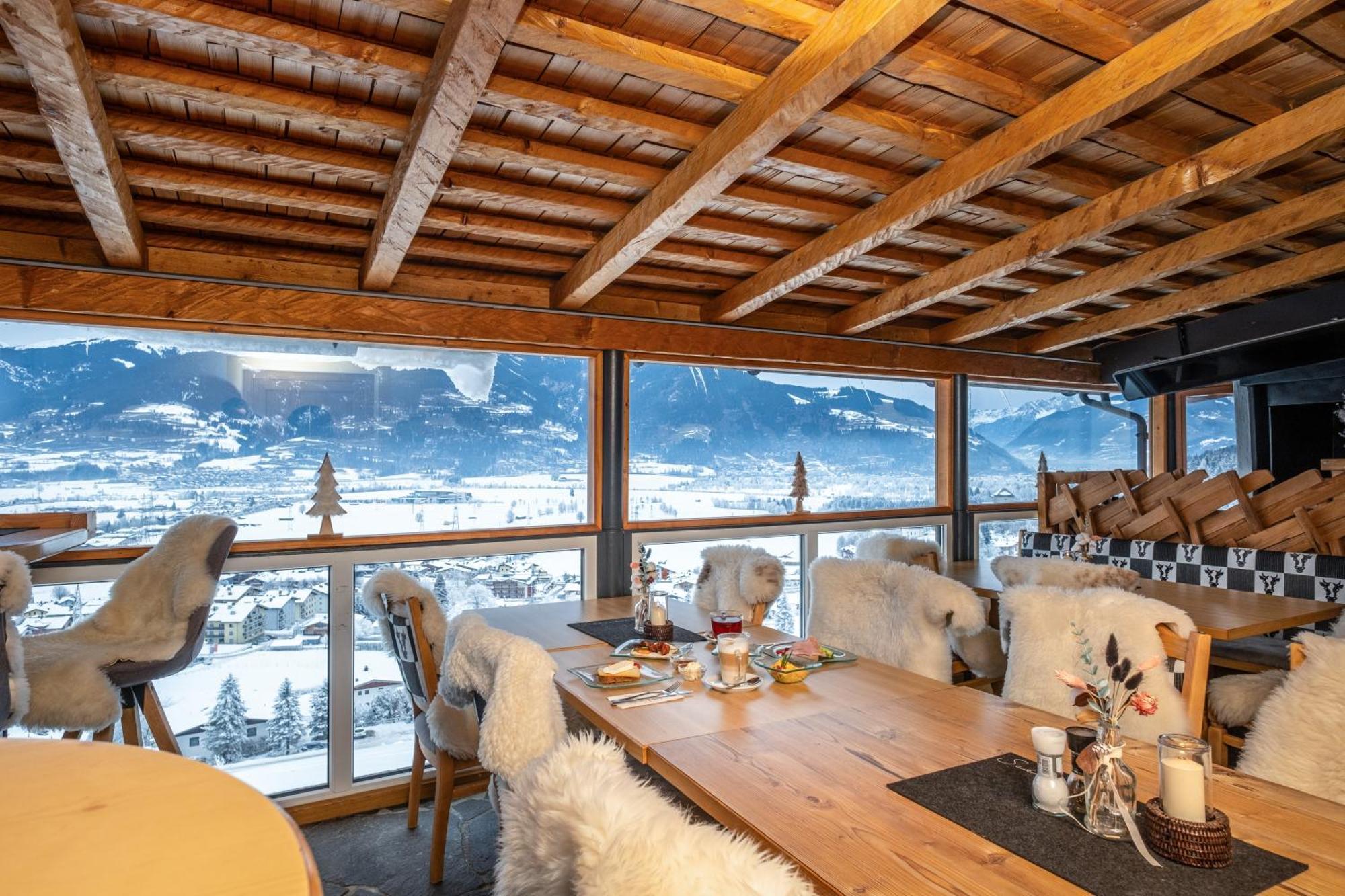 Panorama Hotel Guggenbichl - Inkl Sommerkarte, Einmaliger Eintritt Ins Tauern Spa & Bester Ausblick Ueber Капрун Екстериор снимка