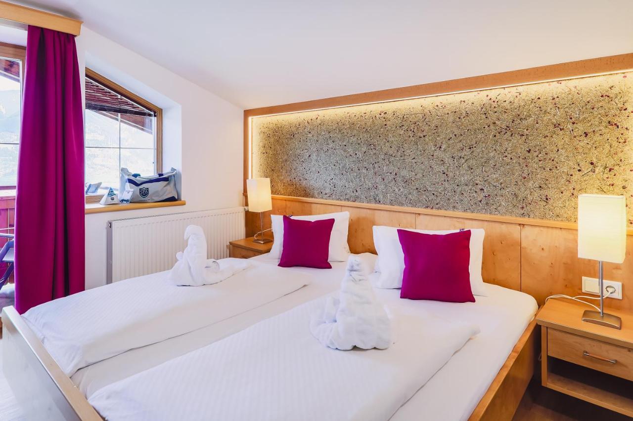 Panorama Hotel Guggenbichl - Inkl Sommerkarte, Einmaliger Eintritt Ins Tauern Spa & Bester Ausblick Ueber Капрун Екстериор снимка