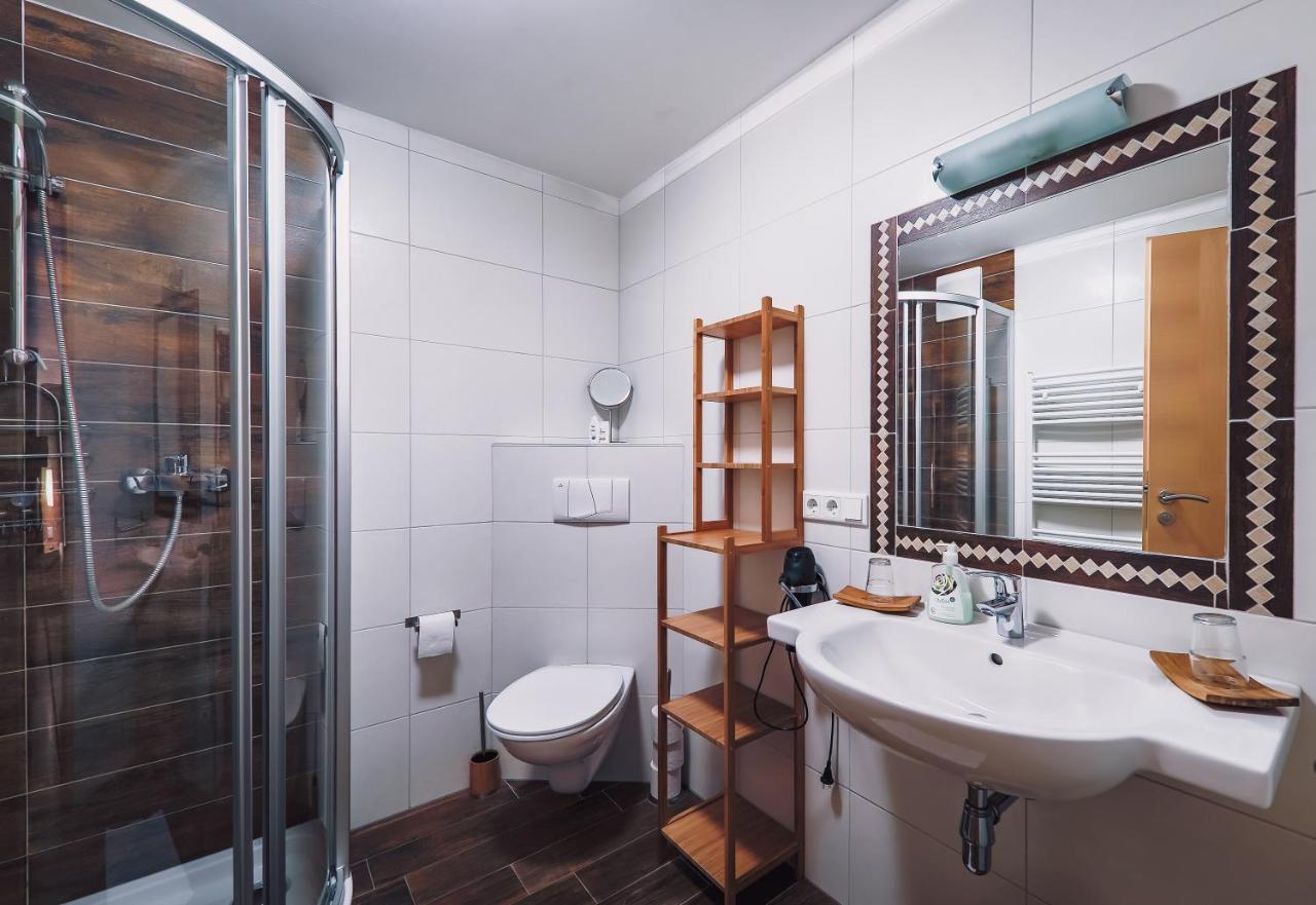 Panorama Hotel Guggenbichl - Inkl Sommerkarte, Einmaliger Eintritt Ins Tauern Spa & Bester Ausblick Ueber Капрун Екстериор снимка