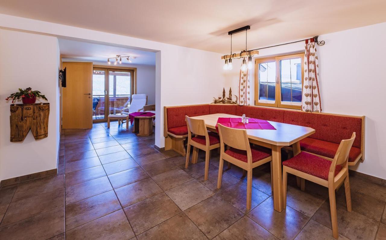 Panorama Hotel Guggenbichl - Inkl Sommerkarte, Einmaliger Eintritt Ins Tauern Spa & Bester Ausblick Ueber Капрун Екстериор снимка