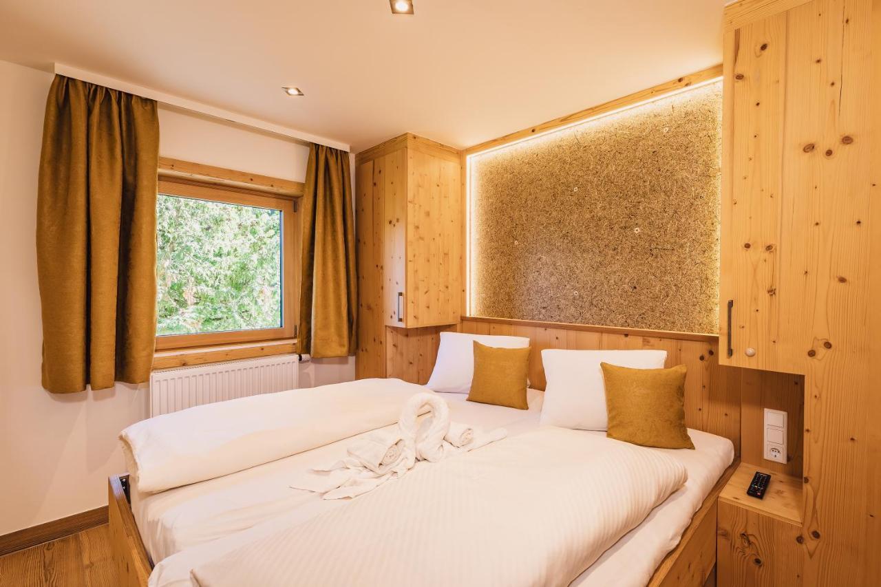 Panorama Hotel Guggenbichl - Inkl Sommerkarte, Einmaliger Eintritt Ins Tauern Spa & Bester Ausblick Ueber Капрун Екстериор снимка